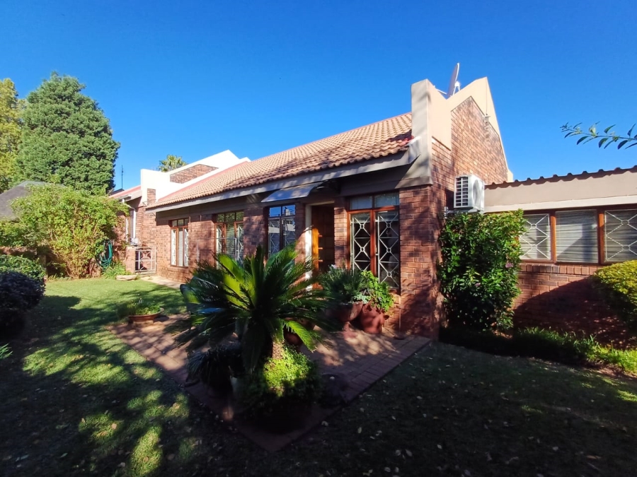 2 Bedroom Property for Sale in Flamwood North West